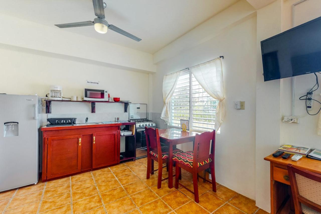 Willow 2 At Island Cabanas Gold Standard Certified Caye Caulker Bagian luar foto